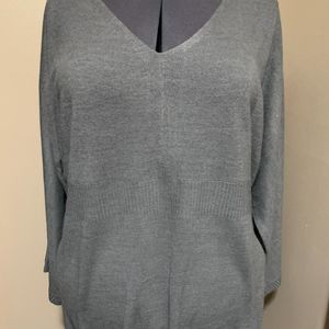 Avenue "Soft" Line V Neck Tunic Sweater - New